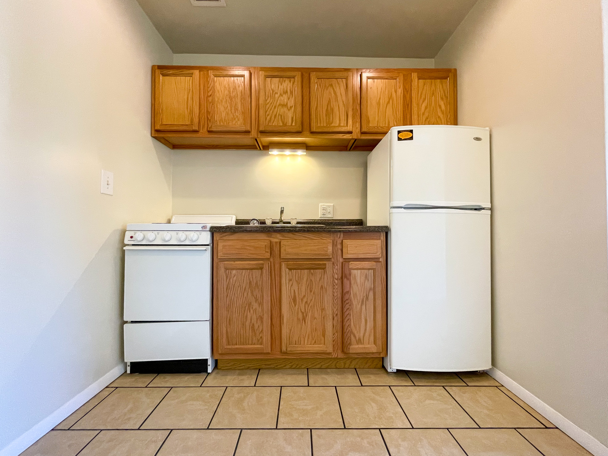 501 E College St #17