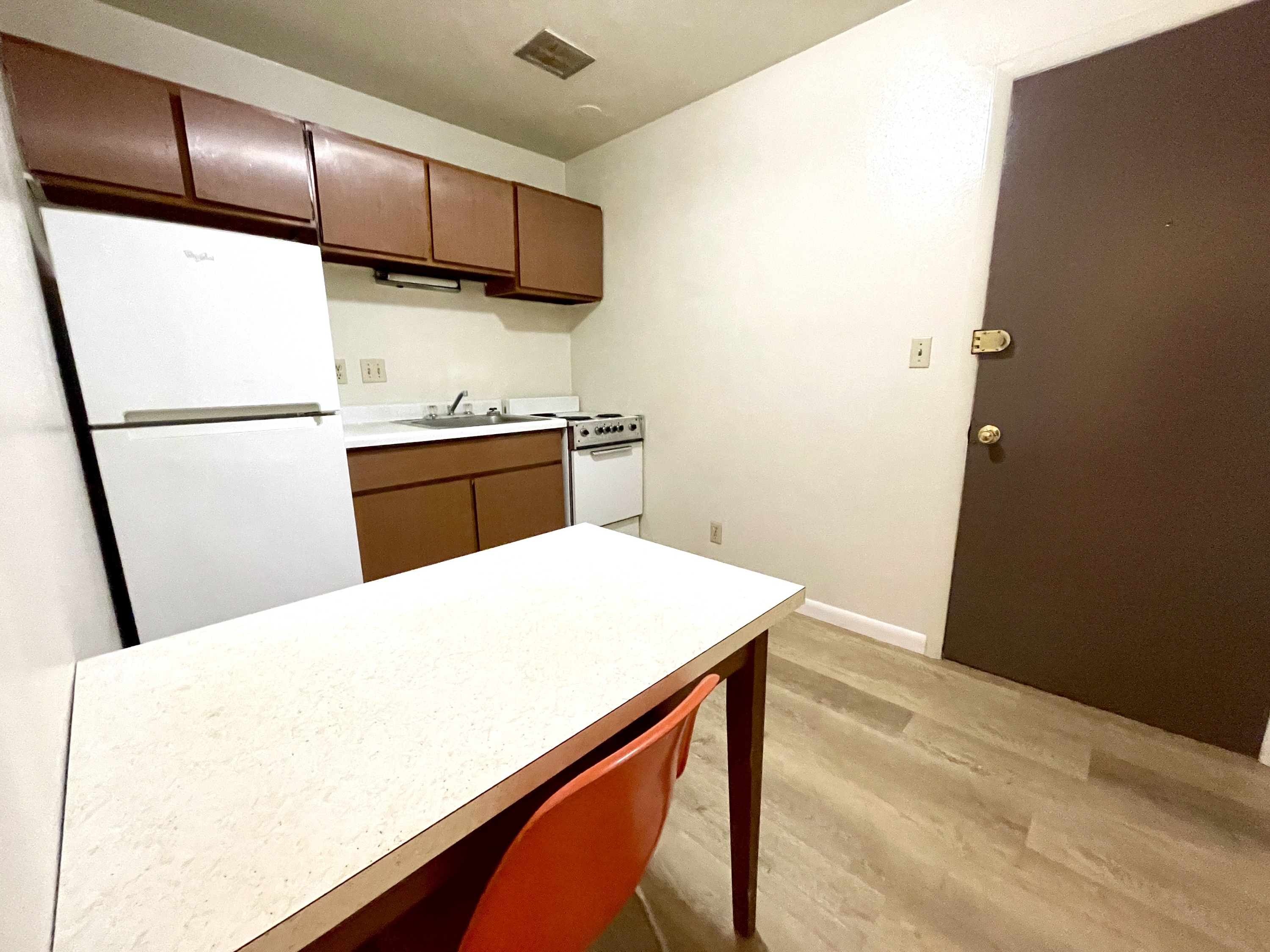 316 E College St #15