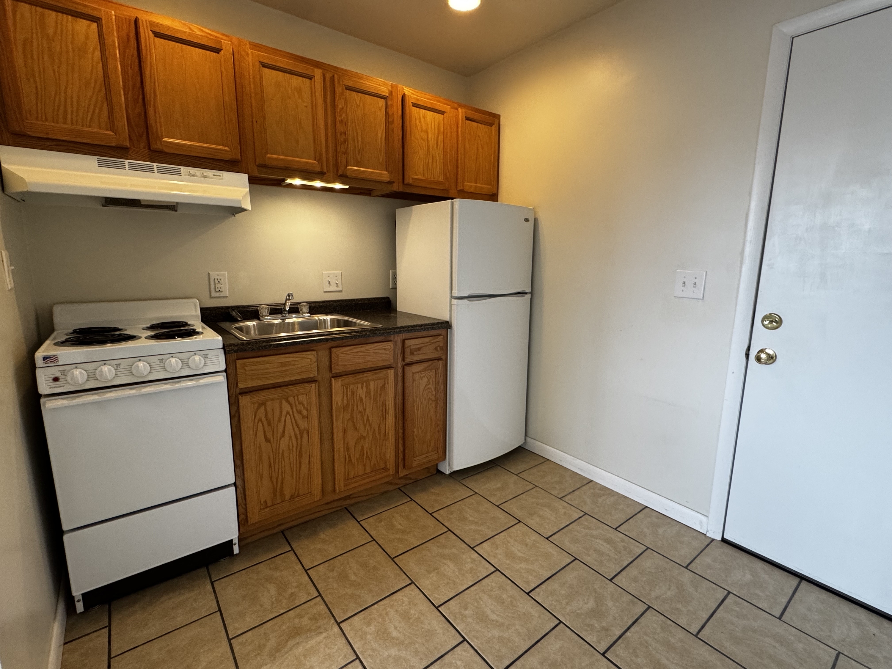 501 E College St #42